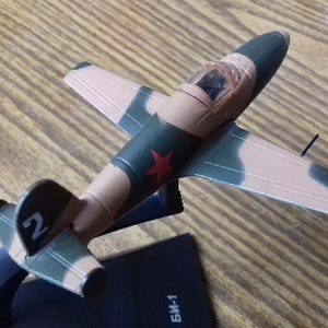 BI-1 (БИ-1) Deagostini airplane scale model. Legendary aircraft USSR