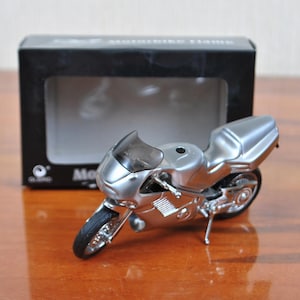 Rare vintage Harley Davidson Motorcycle table lighter. GLBIRD 1980s