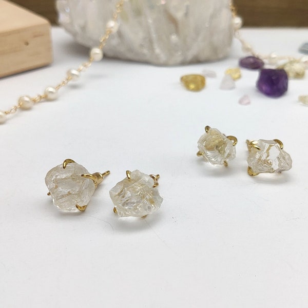 Raw Natural White Crystal Stud Earrings Gold Plated Claw Clear Quartz Studs Rough Stone Earring Healing Crystal Birthstone Jewelry Earring