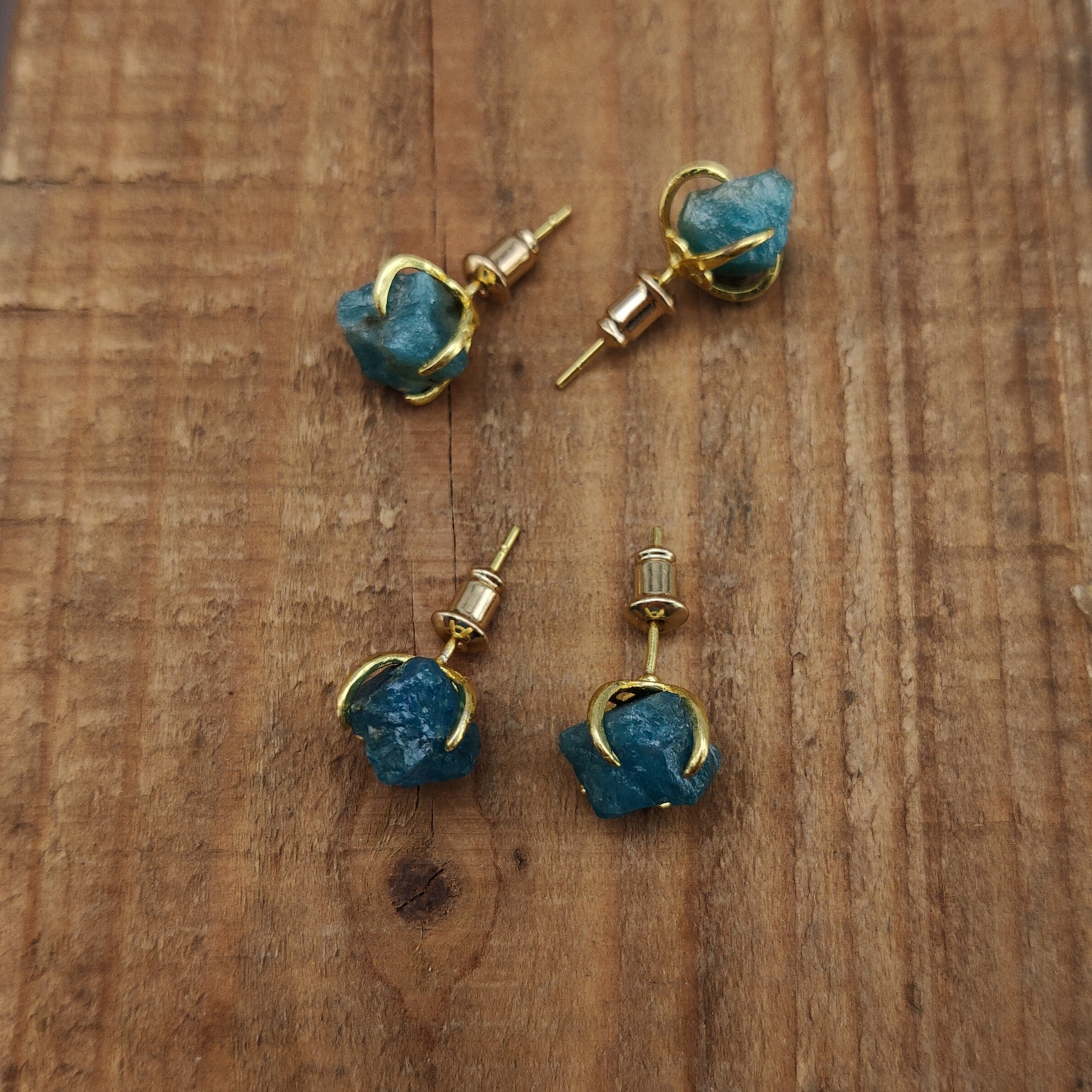 Small Raw Apatite Stud Earrings Blue Apatite Quartz Earrings - Etsy