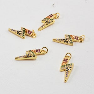8stk Gold CZ Micro Pave Blitz Anhänger, vergoldetes Messing, Regenbogen Rhinestone-Charme