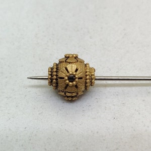 Handmade Textured 18k Gold Floral Style Bead Finding, 7.5mm Gold Spacer Bead For DIY Jewellery Finding | KC1454