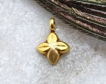 18k Gold Floral Charm Pendant, DIY Jewelry Making (8x11 mm)