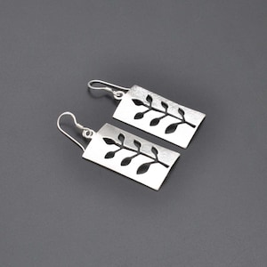 925 Silver Blade Earrings, Handmade Razor Blade Sterling Silver Earring, Leaf Engraved Blade Earring, Silver Dangle Earring Brushed Finished