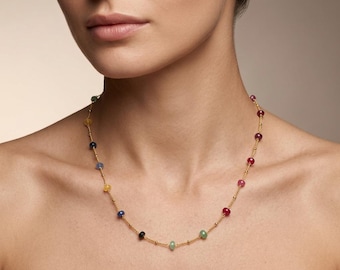 Collana con perline di zaffiro multicolore, in argento sterling placcato oro.