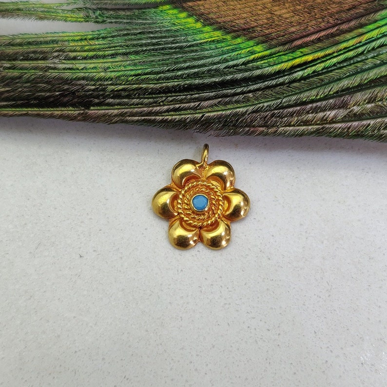 18k Gold Floral Style Charm Pendant With Turquoise Stone • 13MM Size 18k Gold Charm Pendant • Bracelet Charm DIY Jewelry Finding • KC1564
