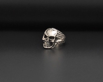 Sterling Silver Mammoth Skull Ring: Gothic Halloween Jewelry, Size 9