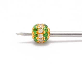 Bague Tsavorite (grenat vert) ovale et 2 diamants taille brillant