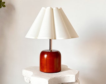 Handmade Solid Oak Wood Table Lamp Pleated Fabric Shade 110-240v Desk Lamp Bedroom Kitchen Cottage Cozy Nature Art Decor Japandi Nightstand