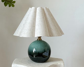 Handmade Green Glaze Ceramic Table Lamp 110-240V Sturdy Base Linen Fabric Pleated Shade, Bedroom Living Room Kitchen Vintage Cozy Decor Lamp