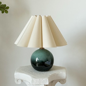 Handmade Green Glaze Ceramic Pleated Table Lamp, Durable Base 110-240V Fabric Petal Shade For Bedroom Living Room Kitchen Rustic Cozy Decor