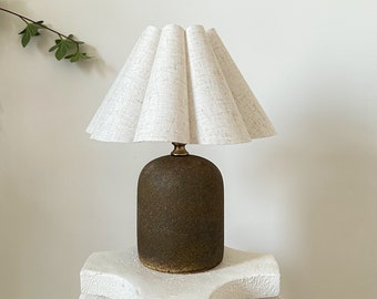 Handmade Ceramic Stoneware Table Lamp 110-240v Vintage Linen Fabric Petal Pleated Shade, Bedroom Living Room Kitchen Retro Cozy Decor