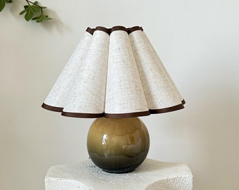 Lampe de table en céramique faite main, 110-240 V lin plissé, garniture marron, abat-jour en tissu, chambre à coucher, salon, cuisine, décoration rustique et cosy, lampe de chevet