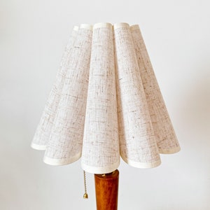 Handmade White Trim Flower Ruffle Linen Fabric Tall Pleated Shade For Standard Table Lamps Harp UNO, Pendant Wall Lighting Home Furnishing