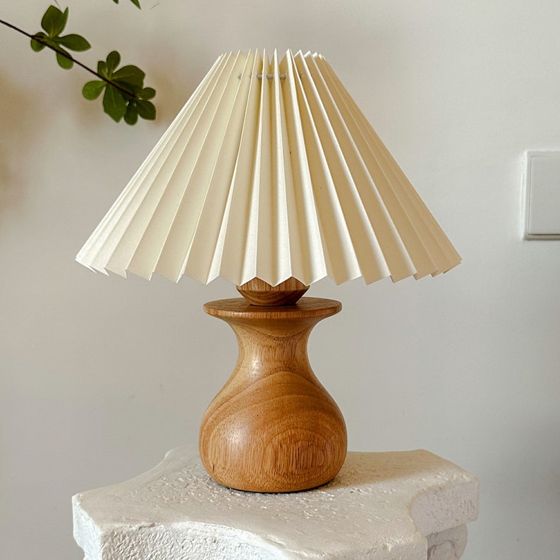 Small Wooden Pleated Table Lamp, Fabric Shade 110-240V For Bedroom Kitchen Living Room Rustic Cozy Decorative Japandi Nightstand Little Lamp Cream