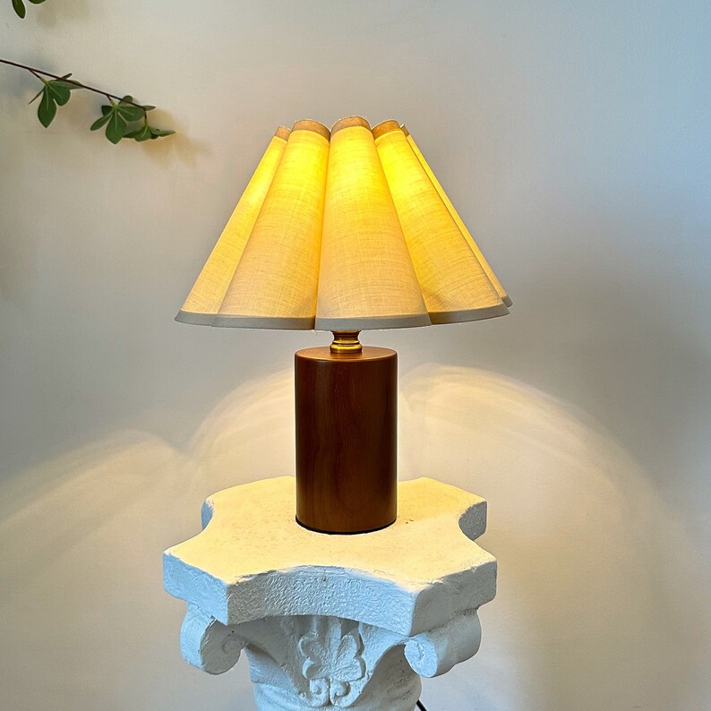 Handmade Wooden Pillar Table Lamp, Cream Fabric Pleated Petal Shade 110-240V For Bedroom Living Room Kitchen Retro Cozy Decor Japandi Lamp image 6