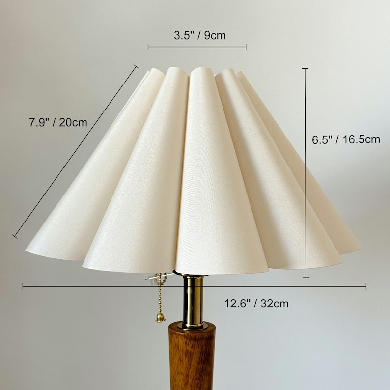 Abat-jour plissé fait main Beige éclairage chaud pour lampes de table suspension lumineuse en tissu PVC, abat-jour pétales d'ameublement, décoration de lampe image 2