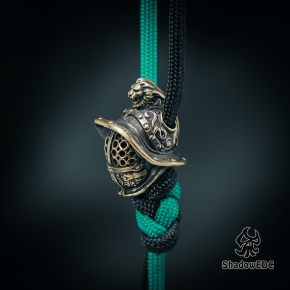 Gladiator Helmet Paracord Bead – Roman Warrior Lanyard Bead for Knives, Keychains & EDC Gear