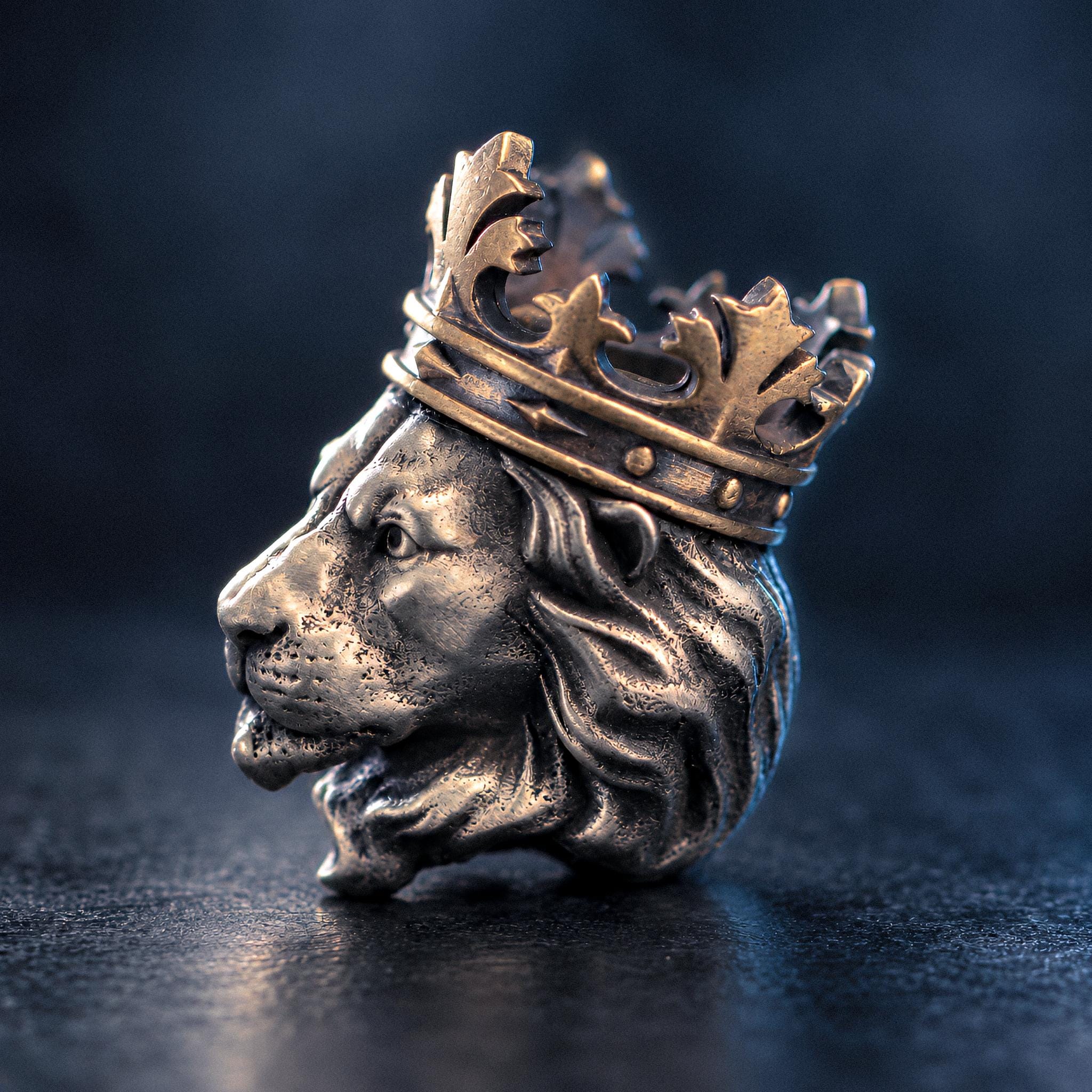 Gold lion handbag - Etsy 日本