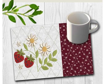 Daisies and Strawberries Mug Rug Embroidery Design | Summer In-the-hoop Pattern 5x7 and 6x10