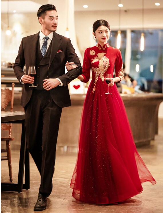 Wear red top to chinese wedding