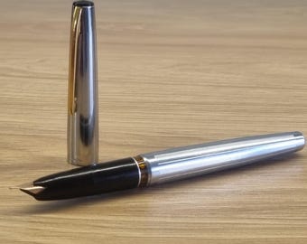 Vintage fountain pen Soyuz (Union)  AP-95 with 14K gold nib Made in USSR 1980s