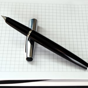 Vintage vulpen Soyuz AP-7403 Zwart jaren 80 Gemaakt in de USSR Niet gebruikt