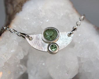 Smaragd & Turmalin Halskette | 999er Feinsilber | Handgemachter künstlerischer Silberschmuck