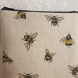 E-Book-Reader Tasche mit Reißverschluss Bienen Bild 4