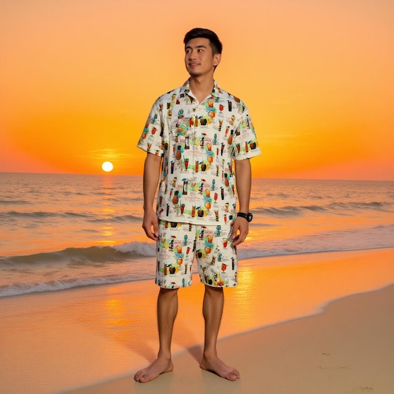 Hawaiian Retro Tiki Drink Menu 2 Piece Short Set Men Tropical Cruise Set, Resort Wear Vintage Tiki Print Set