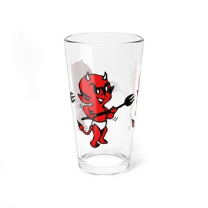 Retro Tattoo Art Little Red Devil Pint Glass, 16 uncji, Vintage Cartoon Style Tattoo inspirowany grafiką, prezent dla diabła, który lubi kufel piwa