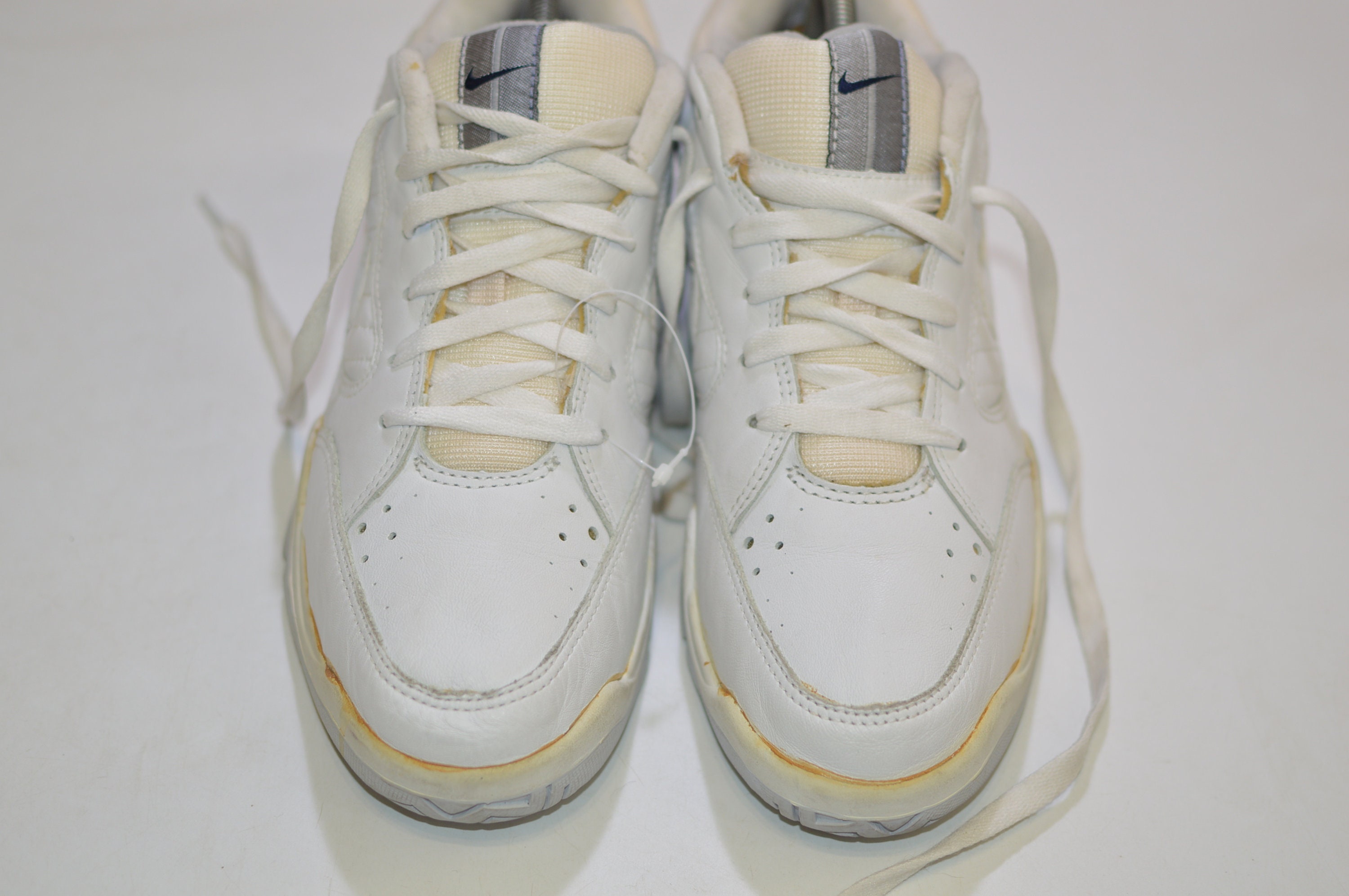 court vintage nike white