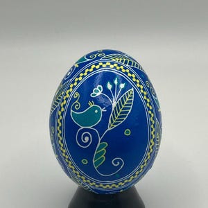 Pysanka egg, Chicken Pysanka, Ukrainian Easter egg, pysanky, decorative eggshell, egg art, Ukrainian art, gift for mom, collectible egg
