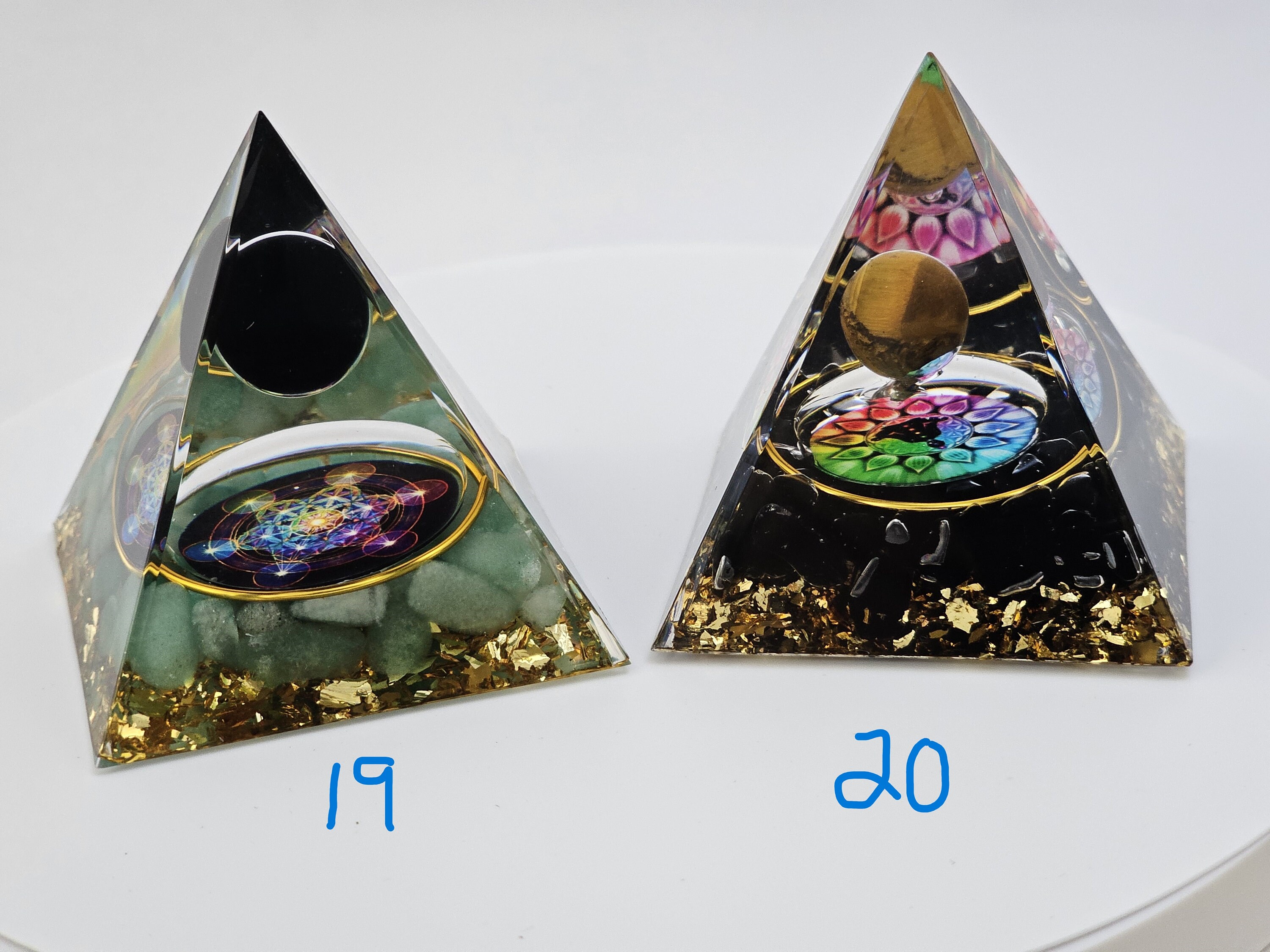 Pyramid With Light Resin Pyramid With Lighted Base,resin Pyramid,cool Gift,pyramid ...