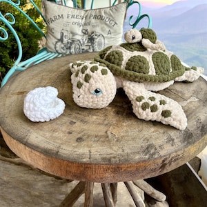 Peluche de tortuga marina realista de crochet - Amigurumi de tortuga boba con cría opcional