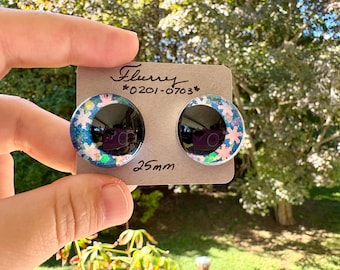 Winter Frost Themed Eyes for Crochet Plushies: Hand-Painted Glitter Sinker Eyes