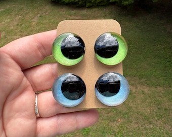 Fury-Inspired Sinker Eyes: Blue and Green Safety Eyes for Amigurumi