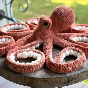 Anchor Octopus Plushie: Jättegosig chenillebjörn med regnbågsögon