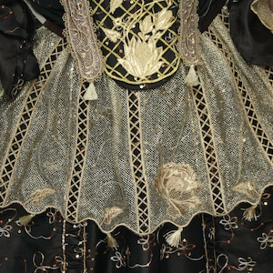 Machine embroidery design for 18th century FSL apron