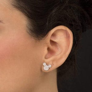 925 Sterling Silber Mickey Mouse Halskette - Zierlicher funkelnder Schmuck - Disney-inspiriertes Geschenk für Sie - Verstellbare Kette