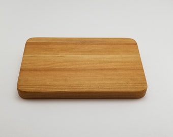 Cherry cutting board - cocktail size