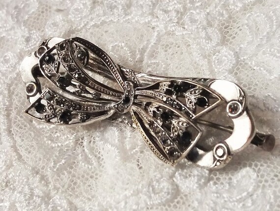 Vintage French Sapphire Blue & White Paste Bow Bro