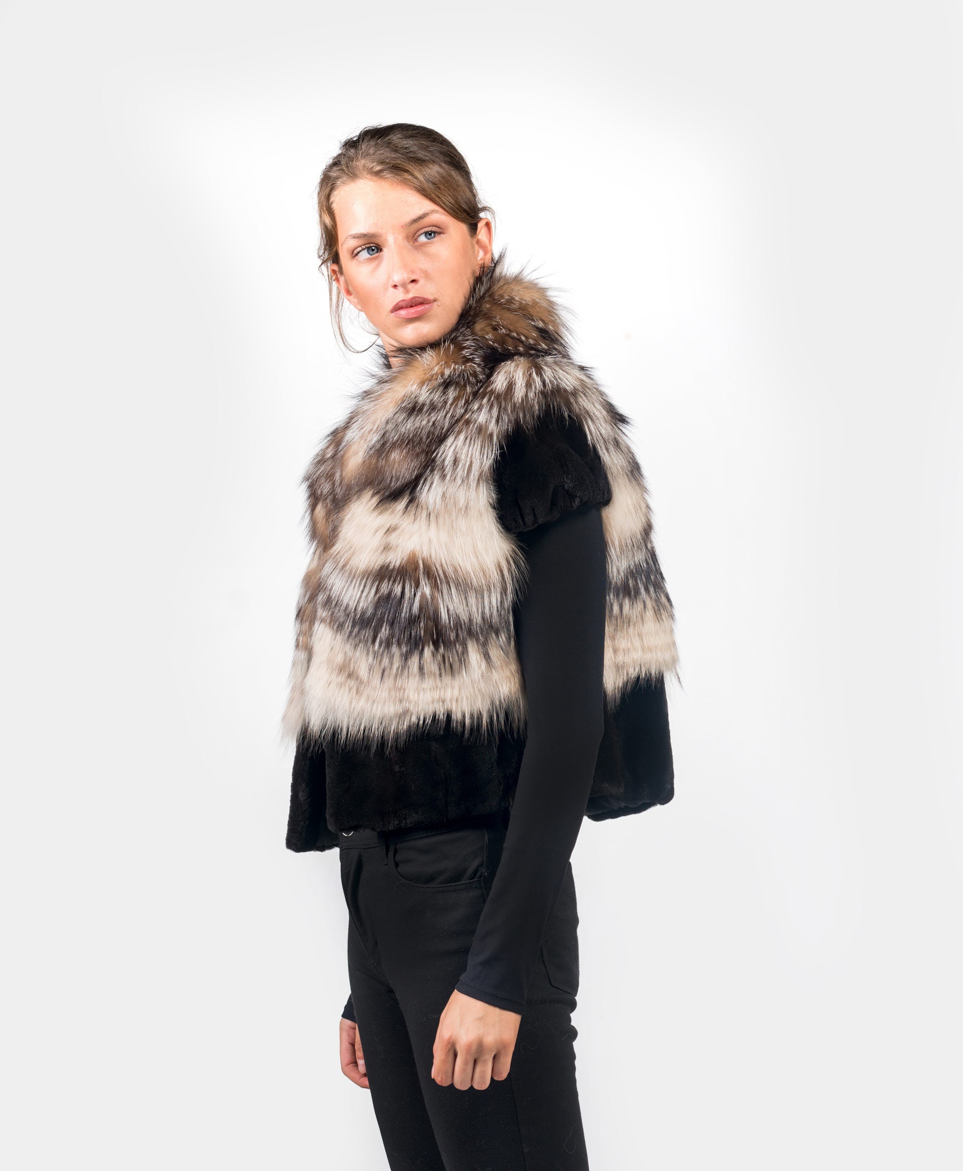 シルバーフォックスファーベスト：ブラウンミンクトリム、ハンドメイド