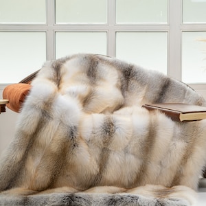Top Quality Luxurious Fawn Light Fox Fur Throw Blanket/Natural Color/Luxury Blanket/Personalized Gift/Brand New/by Askio Fashion furs