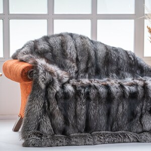 Jeté en fourrure de renard argenté naturel de qualité supérieure/couleur naturelle/tout neuf/couverture en fourrure de luxe/cadeau unique/par Askio Fashion fourrures