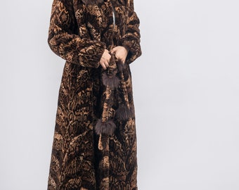 Lyxig minkpälskappa med brun rävkrage - Handgjord i Grekland