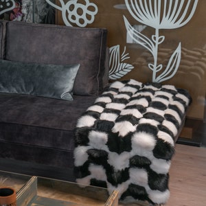 Tapis en fourrure de renard noir blanc/Tapis neuf/fourrure véritable/Cadeau pour elle/Tapis fait main en fourrure/par Askio Fashion Furs
