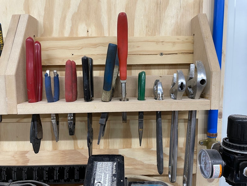 Plier French Cleat Storage Design Files for CNC .ai