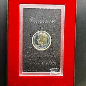 Beautiful 1974 S Uncirculated Eisenhower Proof Silver Dollar 40% Silver in Case