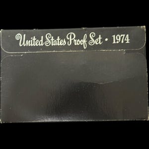 Beautiful 1974 US Mint Proof Set in Box